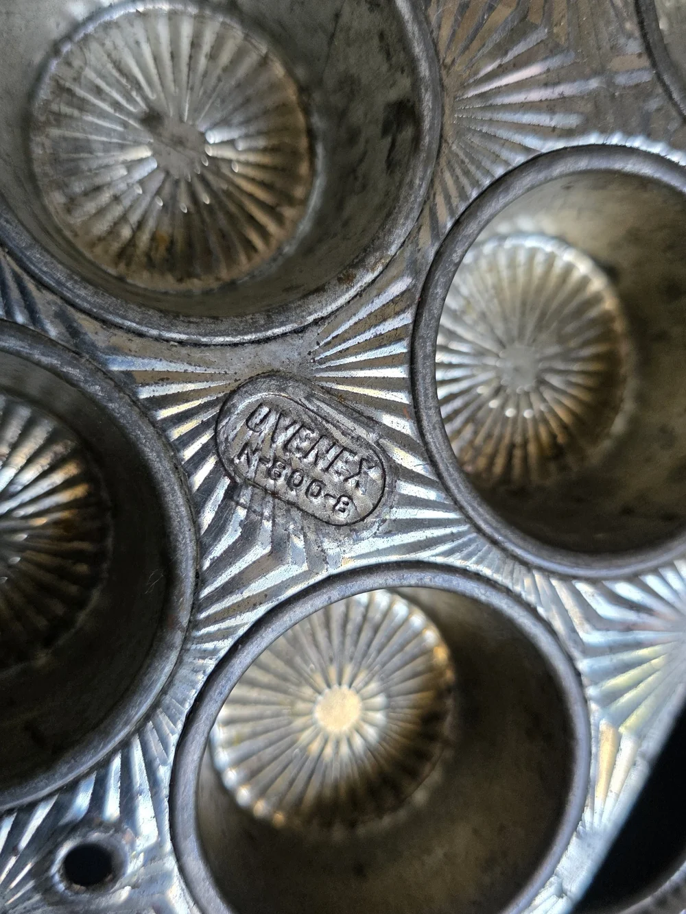 Ekco Metal Mini Muffin Cupcake 8 cup Tart Tin Pan Ovenex N800-8
